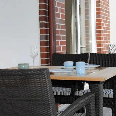 Ostsee Lodges Mit Wellnessbereich Timmendorfer Strand Exterior photo