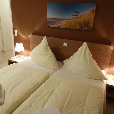 Ostsee Lodges Mit Wellnessbereich Timmendorfer Strand Exterior photo