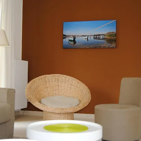 Ostsee Lodges Mit Wellnessbereich Timmendorfer Strand Exterior photo