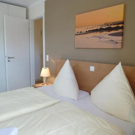 Ostsee Lodges Mit Wellnessbereich Timmendorfer Strand Exterior photo